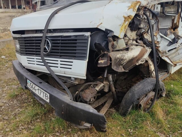 Мерседес Другая, объемом двигателя 0 л и пробегом 0 тыс. км за 1000 $, фото 4 на Automoto.ua