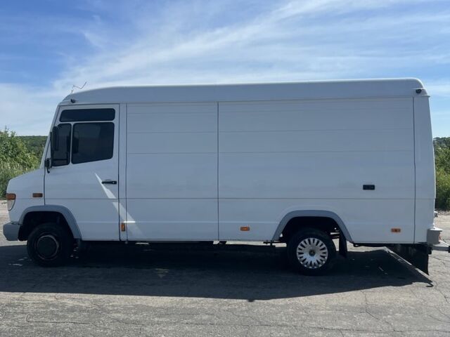 Мерседес Інша, об'ємом двигуна 0 л та пробігом 0 тис. км за 10000 $, фото 2 на Automoto.ua