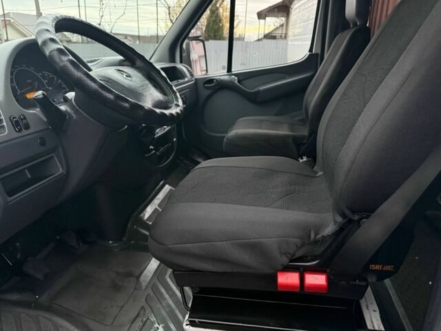 Мерседес Другая, объемом двигателя 0 л и пробегом 0 тыс. км за 8999 $, фото 6 на Automoto.ua