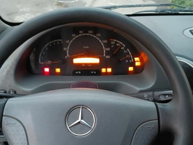 Мерседес Інша, об'ємом двигуна 0 л та пробігом 0 тис. км за 5700 $, фото 7 на Automoto.ua