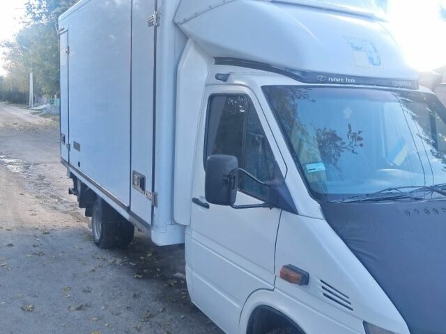 Мерседес Другая 2004 в Кропивницком (Кировограде) на Automoto.ua Мерседес Другая, объемом двигателя 0 л и пробегом 0 тыс. км за 9900 $, фото 3 на Automoto.ua