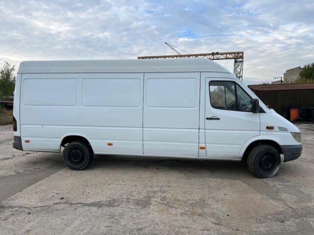 Мерседес Інша, об'ємом двигуна 0 л та пробігом 0 тис. км за 9500 $, фото 3 на Automoto.ua