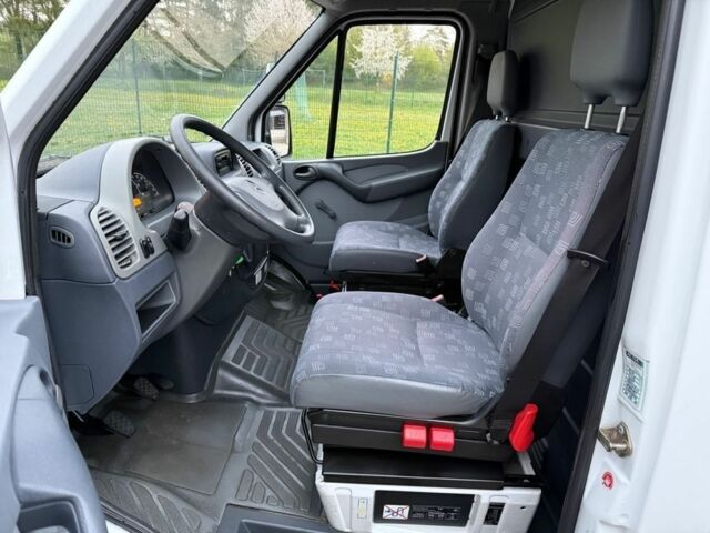 Мерседес Інша, об'ємом двигуна 0 л та пробігом 0 тис. км за 3600 $, фото 4 на Automoto.ua