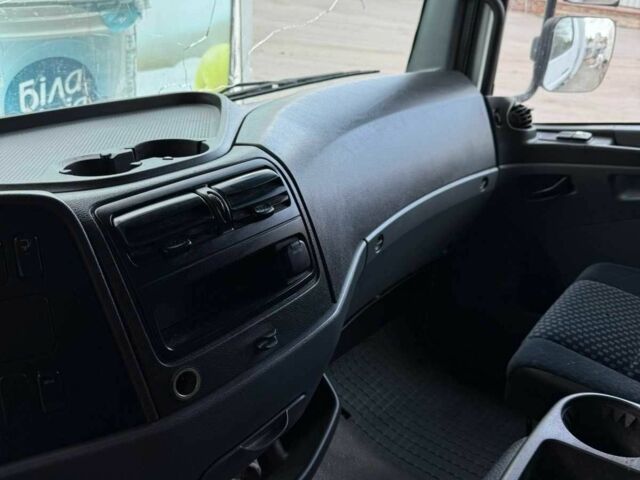 Мерседес Другая, объемом двигателя 0 л и пробегом 0 тыс. км за 25000 $, фото 5 на Automoto.ua