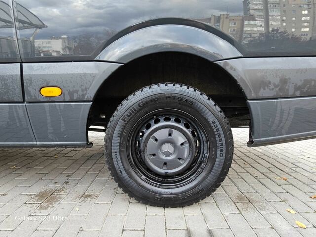 Мерседес Другая, объемом двигателя 0 л и пробегом 0 тыс. км за 19900 $, фото 12 на Automoto.ua