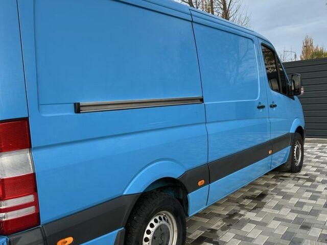 Мерседес Другая, объемом двигателя 0 л и пробегом 0 тыс. км за 18000 $, фото 4 на Automoto.ua