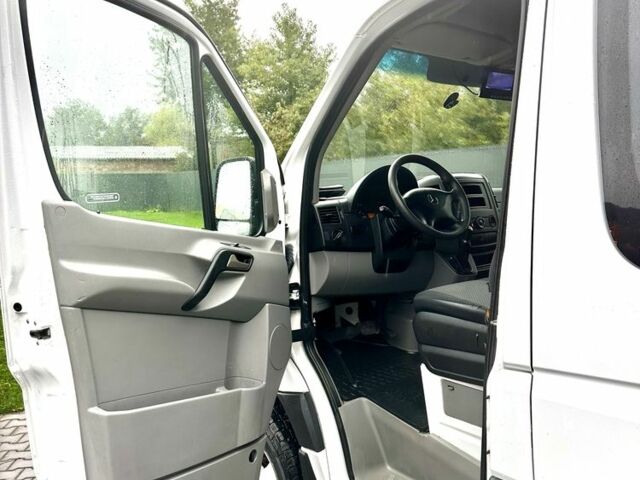 Мерседес Другая, объемом двигателя 0 л и пробегом 0 тыс. км за 25000 $, фото 6 на Automoto.ua