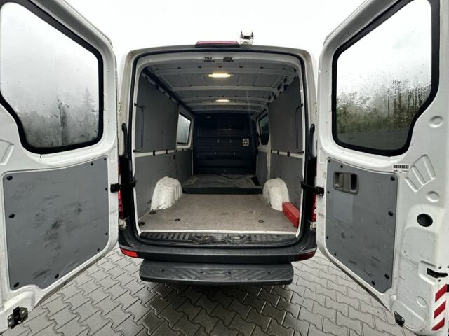 Мерседес Другая, объемом двигателя 0 л и пробегом 0 тыс. км за 25000 $, фото 8 на Automoto.ua