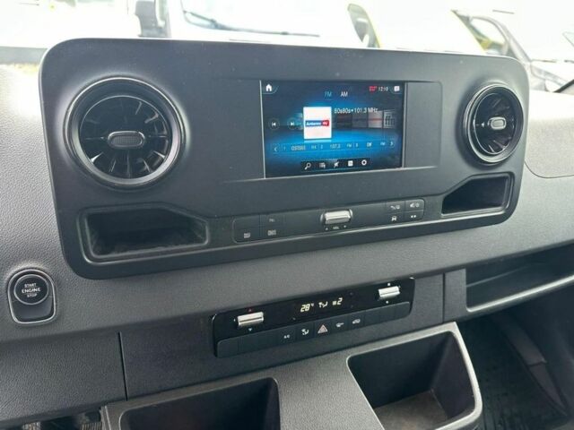 Мерседес Інша, об'ємом двигуна 0 л та пробігом 0 тис. км за 42158 $, фото 10 на Automoto.ua