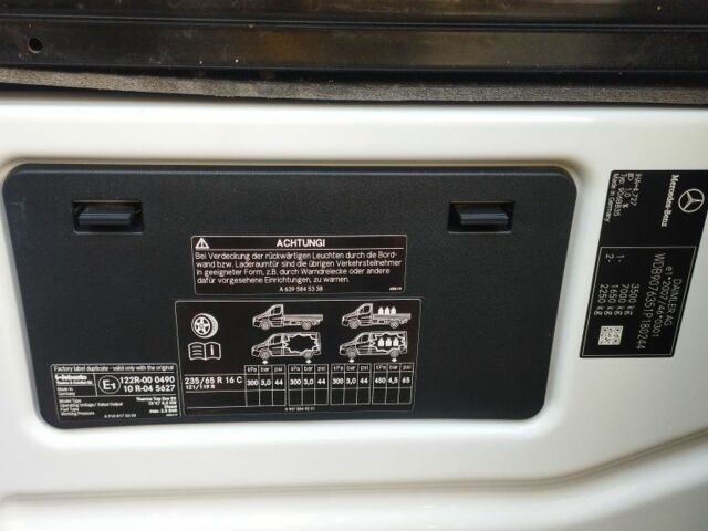 Мерседес Інша, об'ємом двигуна 0 л та пробігом 0 тис. км за 27000 $, фото 6 на Automoto.ua