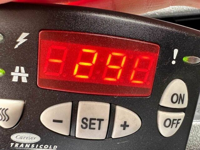 Мерседес Інша, об'ємом двигуна 6 л та пробігом 0 тис. км за 34900 $, фото 22 на Automoto.ua