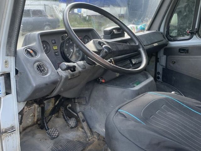 Мерседес Другая 1994 в Ходорів на Automoto.ua Мерседес Другая, объемом двигателя 0 л и пробегом 0 тыс. км за 1800 $, фото 6 на Automoto.ua