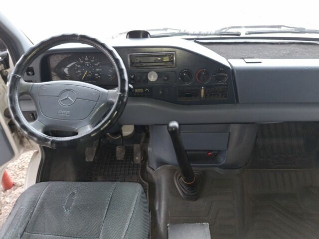 Мерседес Другая, объемом двигателя 0 л и пробегом 0 тыс. км за 9000 $, фото 4 на Automoto.ua