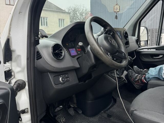 Мерседес Інша, об'ємом двигуна 0 л та пробігом 0 тис. км за 25000 $, фото 8 на Automoto.ua