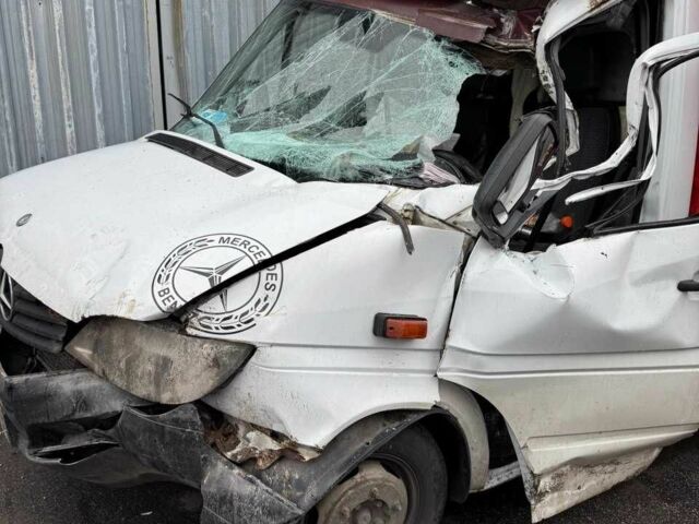 Мерседес Другая, объемом двигателя 0 л и пробегом 0 тыс. км за 163 $, фото 3 на Automoto.ua