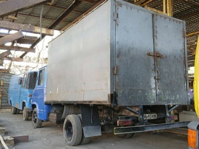 Мерседес Другая, объемом двигателя 0 л и пробегом 0 тыс. км за 2600 $, фото 2 на Automoto.ua