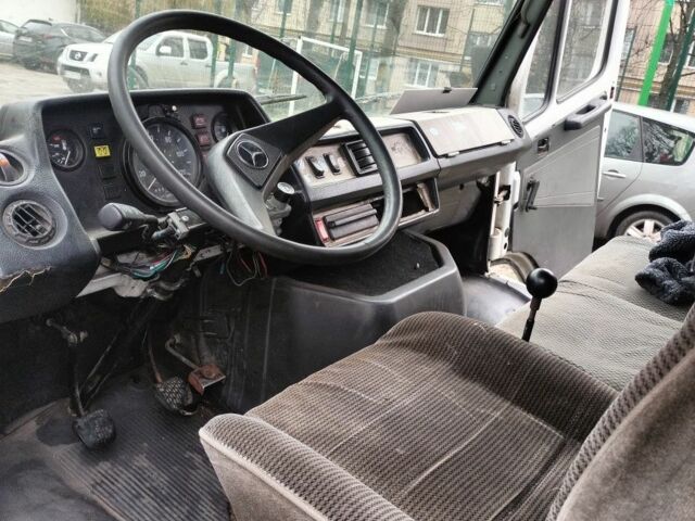 Мерседес Другая, объемом двигателя 0 л и пробегом 0 тыс. км за 2900 $, фото 4 на Automoto.ua