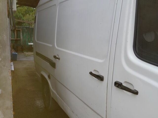 Мерседес Другая, объемом двигателя 0 л и пробегом 0 тыс. км за 3200 $, фото 2 на Automoto.ua