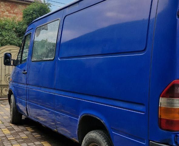 Мерседес Інша, об'ємом двигуна 0 л та пробігом 0 тис. км за 5600 $, фото 6 на Automoto.ua