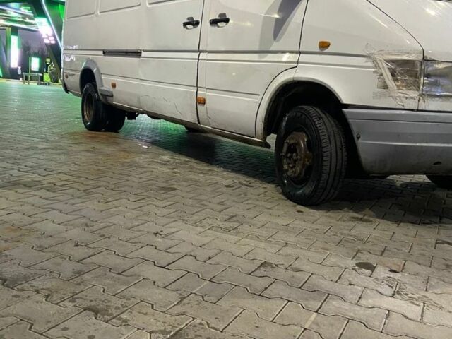 Мерседес Другая, объемом двигателя 0 л и пробегом 0 тыс. км за 9000 $, фото 1 на Automoto.ua