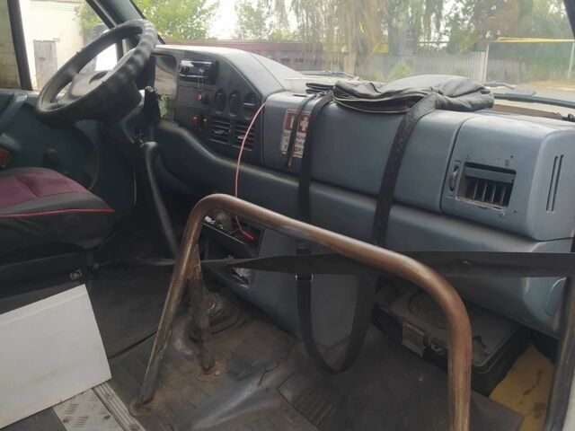 Мерседес Інша, об'ємом двигуна 0 л та пробігом 0 тис. км за 5000 $, фото 2 на Automoto.ua