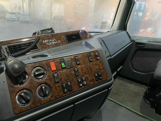 Мерседес Другая 2000 в Львове на Automoto.ua Мерседес Другая, объемом двигателя 0 л и пробегом 0 тыс. км за 15500 $, фото 5 на Automoto.ua