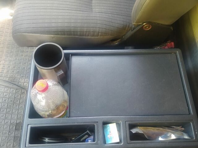 Мерседес Другая, объемом двигателя 0 л и пробегом 0 тыс. км за 10000 $, фото 9 на Automoto.ua