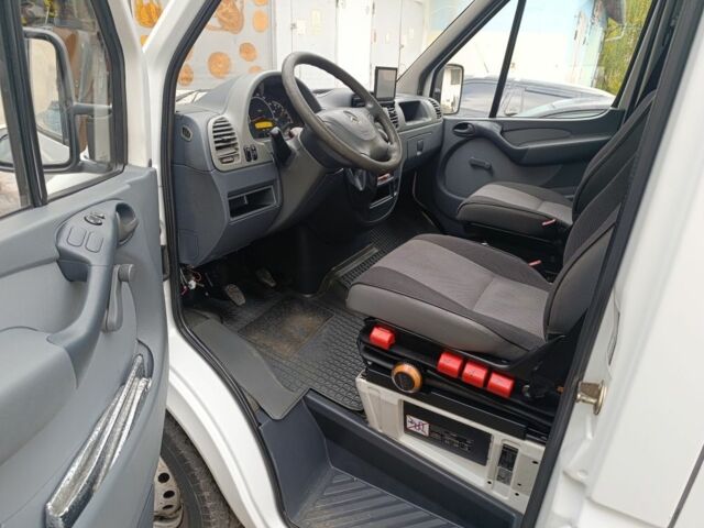 Мерседес Другая, объемом двигателя 0 л и пробегом 0 тыс. км за 6999 $, фото 4 на Automoto.ua