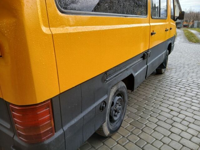 Жовтий Мерседес Інша, об'ємом двигуна 2.4 л та пробігом 333 тис. км за 5000 $, фото 20 на Automoto.ua