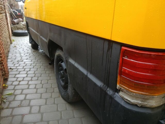 Жовтий Мерседес Інша, об'ємом двигуна 2.4 л та пробігом 333 тис. км за 5000 $, фото 21 на Automoto.ua