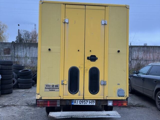 Жовтий Мерседес Інша, об'ємом двигуна 2.3 л та пробігом 302 тис. км за 2100 $, фото 4 на Automoto.ua