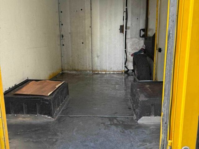 Желтый Мерседес Другая, объемом двигателя 0 л и пробегом 2 тыс. км за 2500 $, фото 7 на Automoto.ua