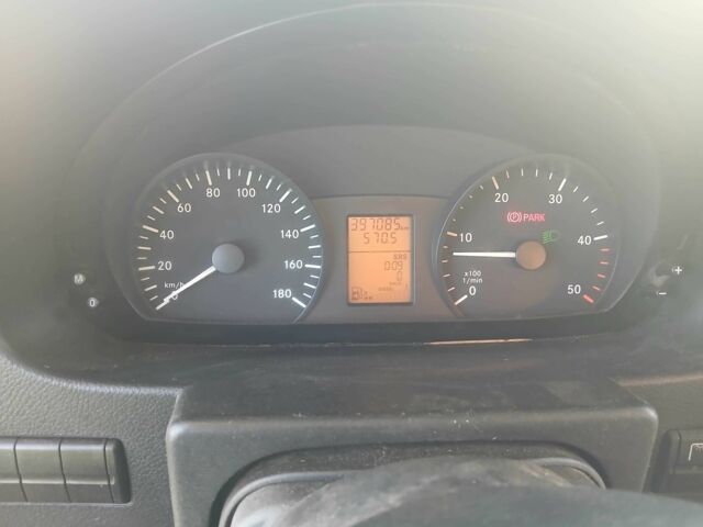 Желтый Мерседес Другая, объемом двигателя 2.9 л и пробегом 0 тыс. км за 16800 $, фото 5 на Automoto.ua