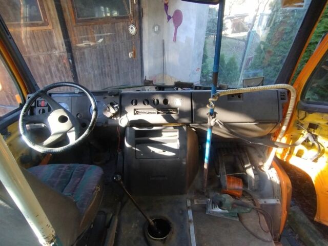 Желтый Мерседес Другая, объемом двигателя 3 л и пробегом 300 тыс. км за 1300 $, фото 10 на Automoto.ua