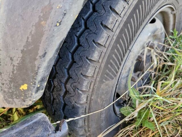 Жовтий Мерседес Інша, об'ємом двигуна 0 л та пробігом 200 тис. км за 1200 $, фото 7 на Automoto.ua