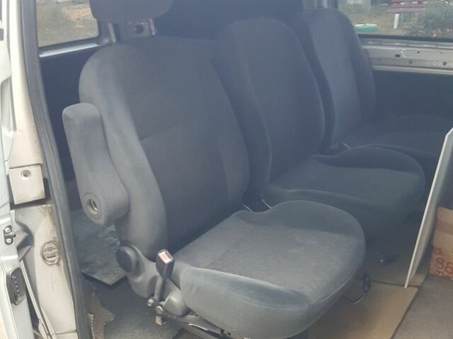 Серый Мерседес Другая, объемом двигателя 2 л и пробегом 260 тыс. км за 12000 $, фото 3 на Automoto.ua