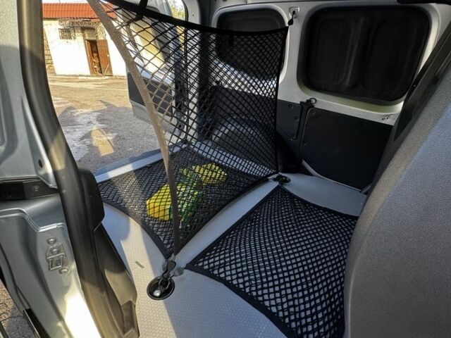 Серый Мерседес Другая, объемом двигателя 1.3 л и пробегом 34 тыс. км за 33333 $, фото 8 на Automoto.ua