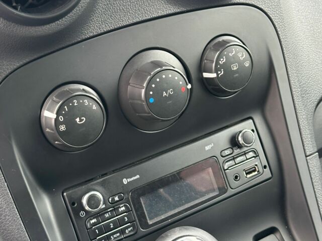 Сірий Мерседес Інша, об'ємом двигуна 1.5 л та пробігом 263 тис. км за 7900 $, фото 16 на Automoto.ua