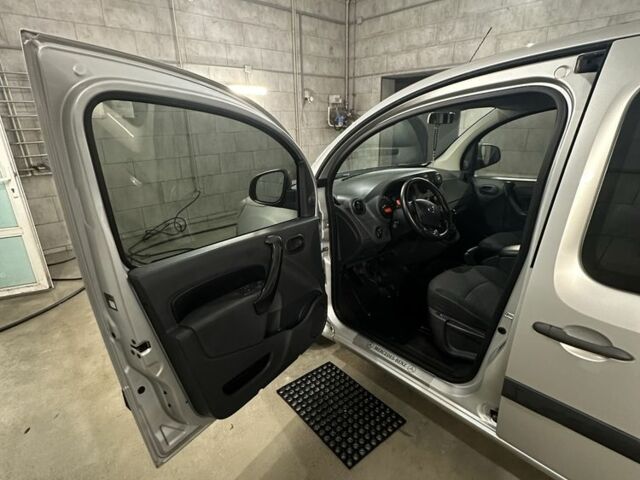 Сірий Мерседес Інша, об'ємом двигуна 1.5 л та пробігом 157 тис. км за 12999 $, фото 2 на Automoto.ua