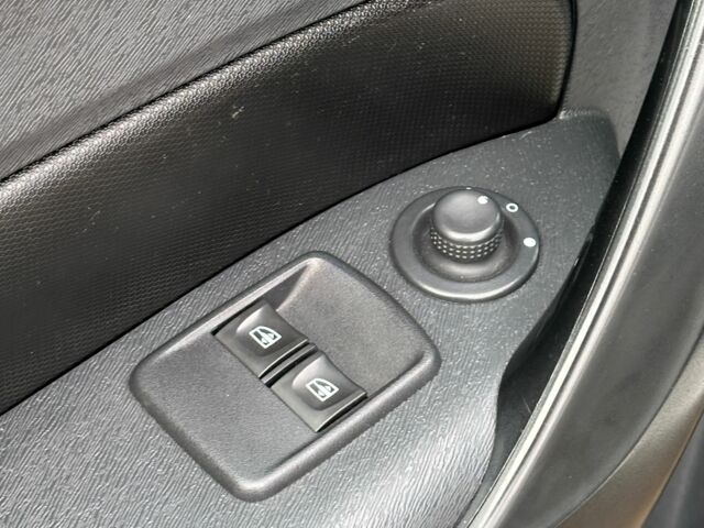 Сірий Мерседес Інша, об'ємом двигуна 1.5 л та пробігом 263 тис. км за 7900 $, фото 12 на Automoto.ua