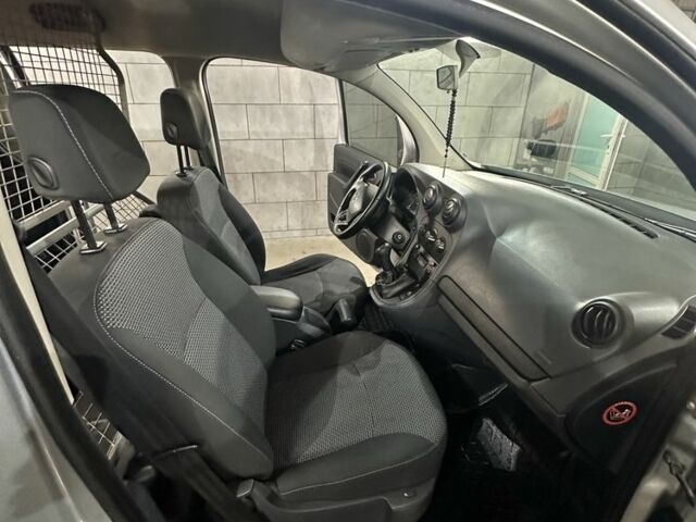 Сірий Мерседес Інша, об'ємом двигуна 1.5 л та пробігом 157 тис. км за 12999 $, фото 5 на Automoto.ua