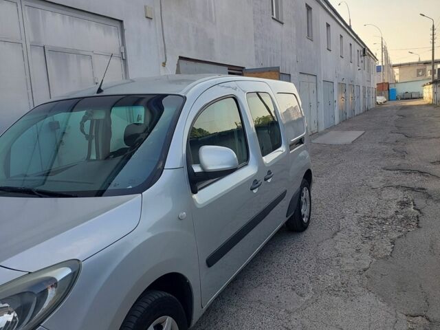 Серый Мерседес Другая, объемом двигателя 0 л и пробегом 228 тыс. км за 10200 $, фото 1 на Automoto.ua