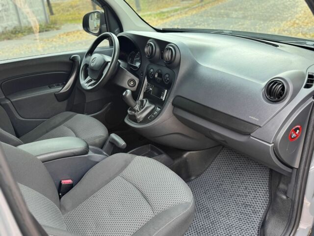 Серый Мерседес Другая, объемом двигателя 1.5 л и пробегом 246 тыс. км за 10800 $, фото 5 на Automoto.ua