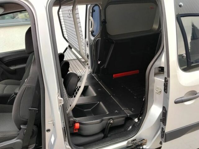 Серый Мерседес Другая, объемом двигателя 1.5 л и пробегом 150 тыс. км за 8200 $, фото 16 на Automoto.ua