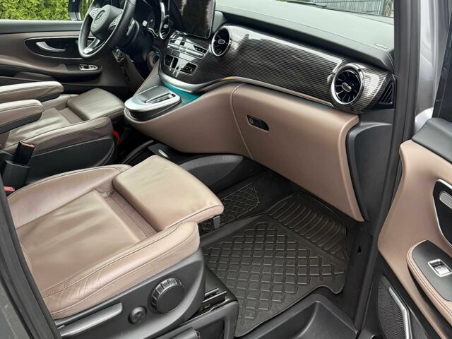 Серый Мерседес Другая, объемом двигателя 2 л и пробегом 11 тыс. км за 35000 $, фото 8 на Automoto.ua