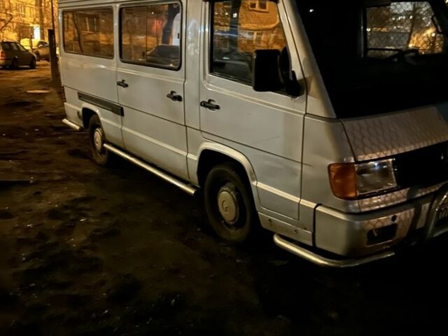 Серый Мерседес Другая, объемом двигателя 2.4 л и пробегом 140 тыс. км за 3000 $, фото 6 на Automoto.ua