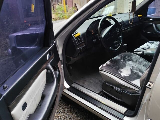 Сірий Мерседес Інша, об'ємом двигуна 3 л та пробігом 389 тис. км за 6500 $, фото 12 на Automoto.ua