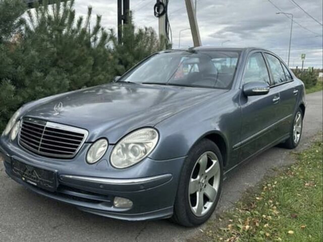 Серый Мерседес Другая, объемом двигателя 0 л и пробегом 300 тыс. км за 1599 $, фото 1 на Automoto.ua