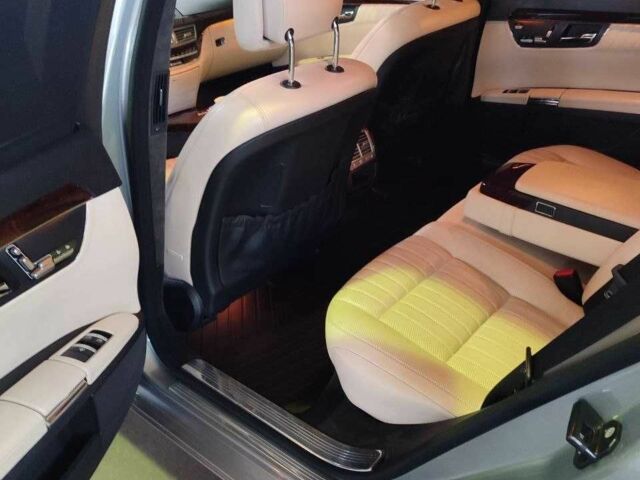 Серый Мерседес Другая, объемом двигателя 4.7 л и пробегом 445 тыс. км за 24000 $, фото 7 на Automoto.ua