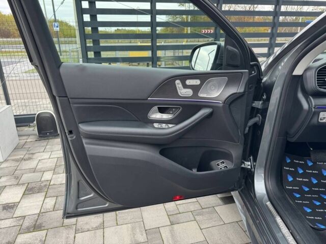 Серый Мерседес Другая, объемом двигателя 2 л и пробегом 63 тыс. км за 82900 $, фото 13 на Automoto.ua